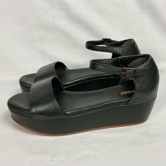 Gee WaWa Daisy Platform Sandals Sz 9 Flatform Leather *Read Description* - Picture 1 of 7